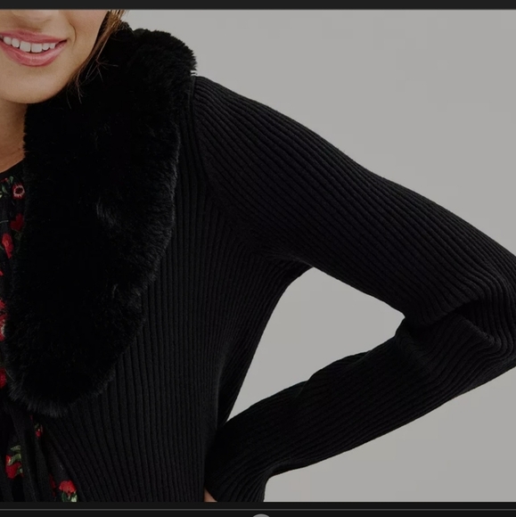 Draper James Tie Front Cardigan With Removable Fur Trim NWT - Picture 3 of 15